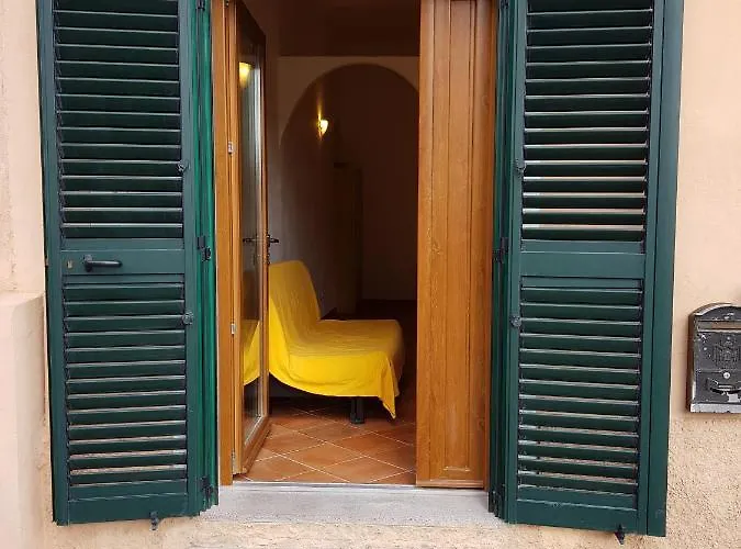 Stupenda Casetta In Centro Storico ラ・マッダレーナ