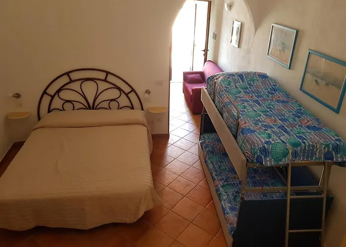 Stupenda Casetta In Centro Storico Ла-Маддалена